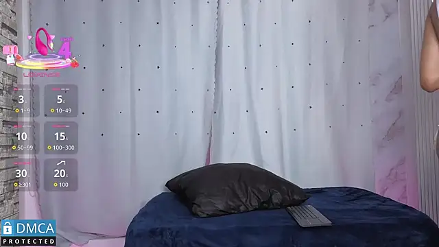 Snapshot of Clhoee_ chatting on 10-25-25, 03:14 Clhoee online show from 10-25-25, 03:14