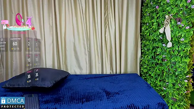 Snapshot of Clhoee_ chatting on 12-15-25, 03:11 Clhoee online show from 12-15-25, 03:11