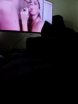 Snapshot of handsome8inchh chatting on 12-20-25, 02:40 handsome8inchh online show from 12-20-25, 02:40