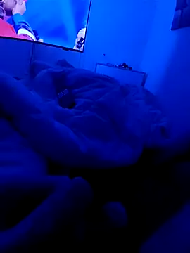 Snapshot of handsome8inchh chatting on 03-15-26, 02:28 handsome8inchh online show from 03-15-26, 02:28