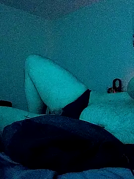 kinkykub online show from 10-22-25, 06:02