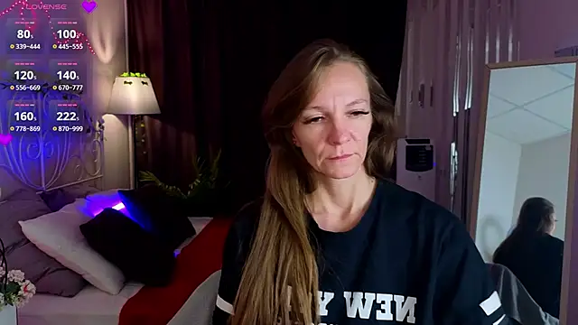 Jesica mooon online show from 02-06-26, 01:21