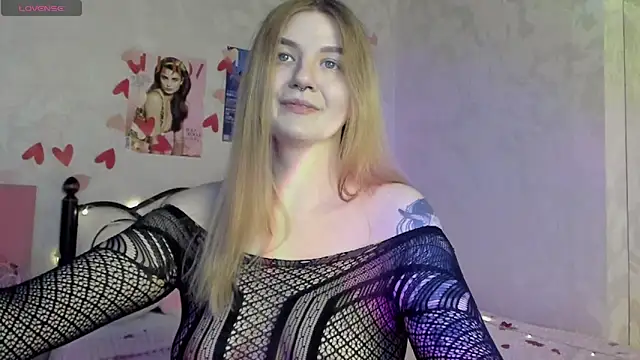 Snapshot of Ruby_Al1en chatting on 02-15-26, 07:05 Ruby Al1en online show from 02-15-26, 07:05