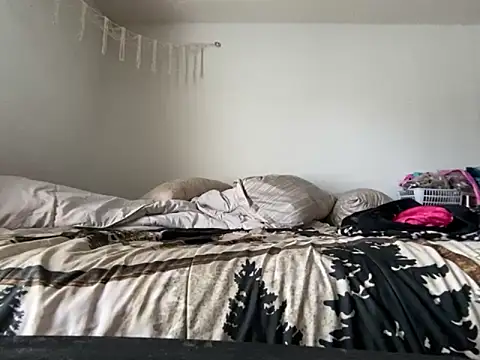 KANDIS864 online show from 11-16-25, 05:40