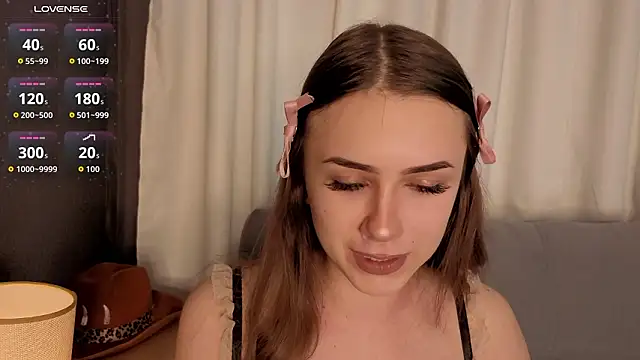 Snapshot of thelittlecowgirl chatting on 02-18-26, 08:05 thelittlecowgirl online show from 02-18-26, 08:05