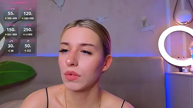 BonnieWalton online show from 11-23-25, 08:47