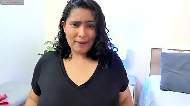 BellaNixs online show from 09-12-25, 02:55