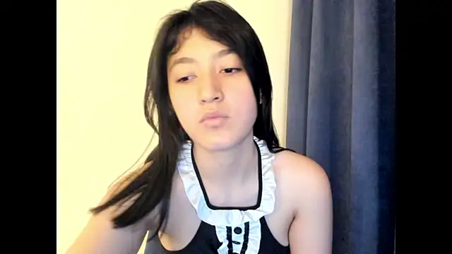 Snapshot of Mayachka333 chatting on 09-10-25, 03:56 Mayachka333 online show from 09-10-25, 03:56