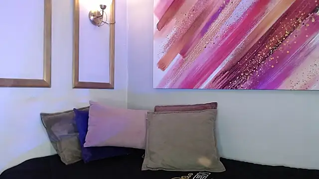 Lucigh  online show from 10-13-25, 07:25