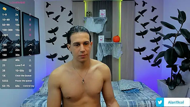 Snapshot of alan_nd_kevin chatting on 10-04-25, 07:01 alan nd kevin online show from 10-04-25, 07:01