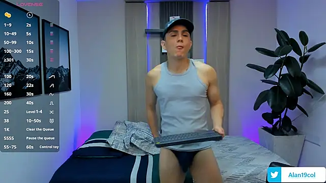 Snapshot of alan_nd_kevin chatting on 11-29-25, 11:46 alan nd kevin online show from 11-29-25, 11:46