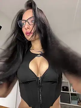 Snapshot of kaonasssiii chatting on 09-21-25, 04:30 kaonasssiii online show from 09-21-25, 04:30