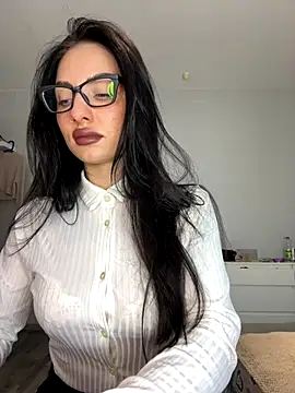 Snapshot of kaonasssiii chatting on 10-24-25, 06:26 kaonasssiii online show from 10-24-25, 06:26