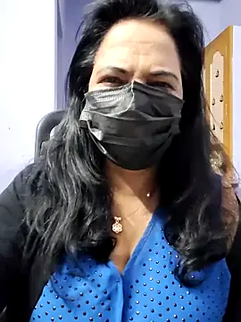 mallu-lover online show from 10-15-25, 12:55