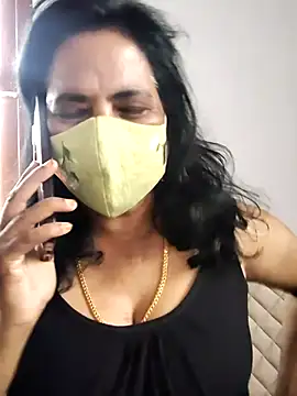 mallu-lover online show from 01-12-26, 02:28