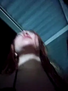 Snapshot of lunnaa_ chatting on 09-20-25, 05:08 lunnaa online show from 09-20-25, 05:08