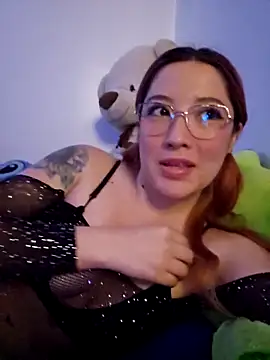 Snapshot of lunnaa_ chatting on 09-24-25, 02:59 lunnaa online show from 09-24-25, 02:59