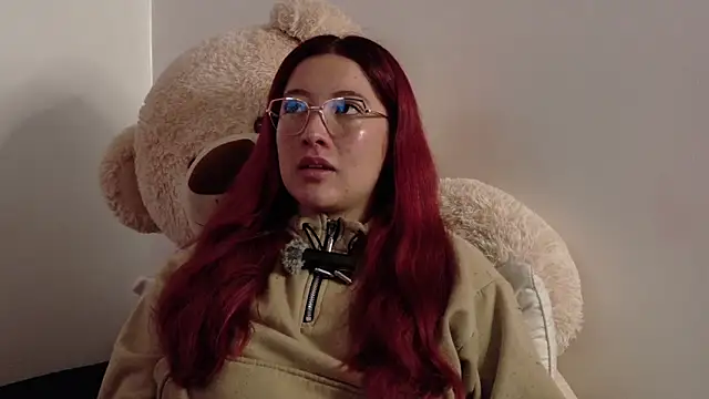 Snapshot of lunnaa_ chatting on 11-07-25, 04:01 lunnaa online show from 11-07-25, 04:01