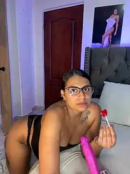 ema zoe online show from 09-24-25, 12:03