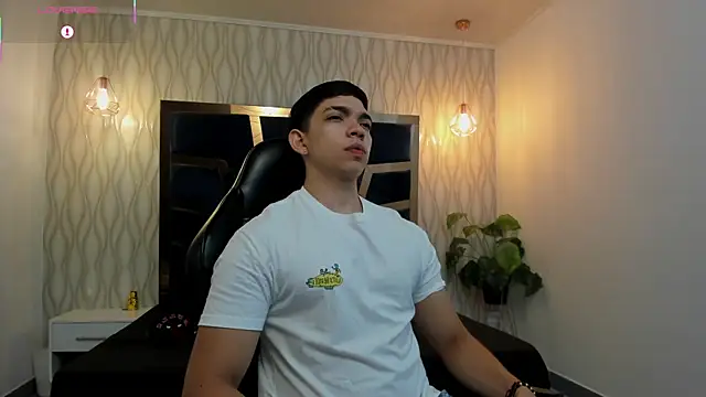 Eryonbradley online show from 04-10-26, 02:11