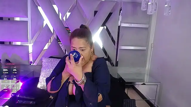 MonzerratBoyer online show from 09-19-25, 01:45