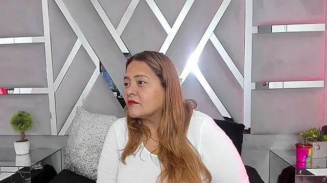 MonzerratBoyer online show from 03-12-26, 07:09