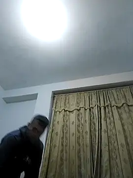 Snapshot of luislimafuego chatting on 09-22-25, 05:20 luislimafuego online show from 09-22-25, 05:20