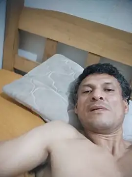 luislimafuego online show from 03-06-26, 06:43