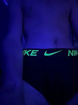 Snapshot of rediMilano chatting on 09-25-25, 09:40 rediMilano online show from 09-25-25, 09:40