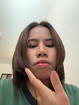 Snapshot of Kath_C chatting on 06-19-26, 06:40 Kath C online show from 06-19-26, 06:40