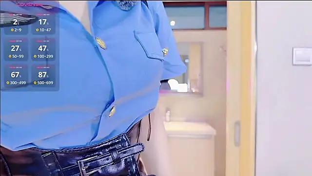 Snapshot of lucy-66 chatting on 10-08-25, 11:13 lucy-66 online show from 10-08-25, 11:13