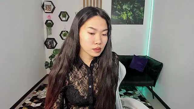 LunaPurrr online show from 11-22-25, 01:26