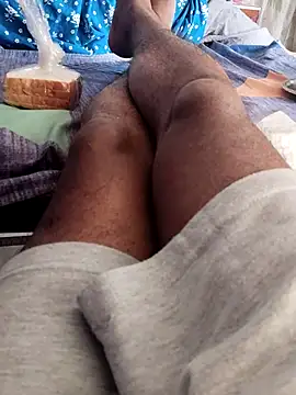 Snapshot of whitelady15 chatting on 11-14-25, 05:28 whitelady15 online show from 11-14-25, 05:28