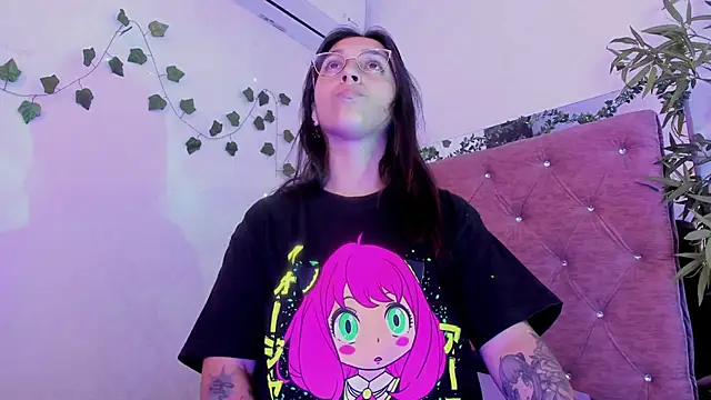 JulianaCarter online show from 04-30-26, 07:42