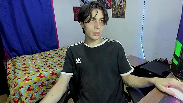 Snapshot of golden_ryyan chatting on 02-04-26, 06:08 golden ryyan online show from 02-04-26, 06:08