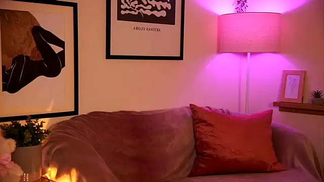 midnightbby  online show from 03-01-26, 05:26