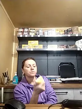 Snapshot of KimmyAghora chatting on 10-01-25, 12:22 KimmyAghora online show from 10-01-25, 12:22