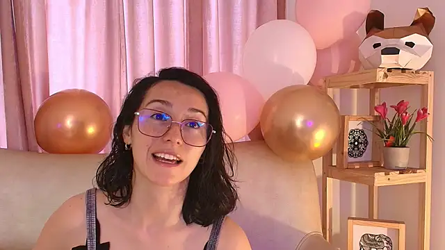 Ginevra esposito online show from 04-13-26, 01:16