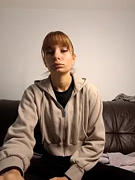 Snapshot of D4ddyslut chatting on 12-04-25, 01:09 D4ddyslut online show from 12-04-25, 01:09