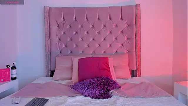 Diamond Piarce online show from 09-15-25, 03:17