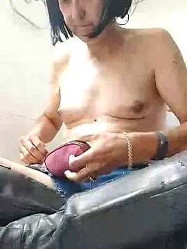 Emily de Carla online show from 09-23-25, 04:32