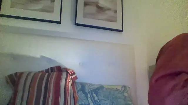 Emily de Carla online show from 10-31-25, 10:55