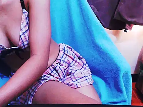 Snapshot of AsianFreya69 chatting on 10-20-25, 04:46 AsianFreya69 online show from 10-20-25, 04:46