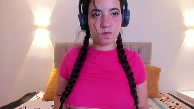 Nicol Chang online show from 10-07-25, 03:58