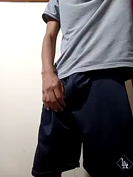 gthicklatino online show from 04-23-26, 12:45