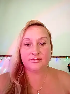 XHelenaX90 online show from 09-23-25, 09:01