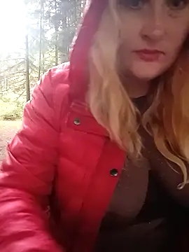 XHelenaX90 online show from 10-17-25, 07:33