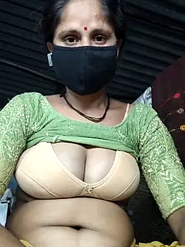Snapshot of Hot-ilaiy chatting on 10-07-25, 02:14 Hot-ilaiy online show from 10-07-25, 02:14