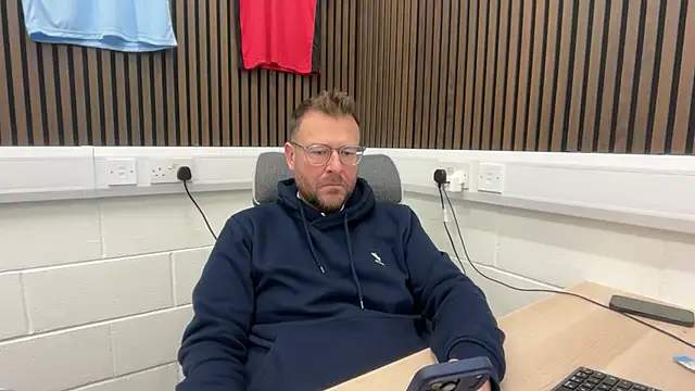 bilf1978 online show from 02-11-26, 07:24