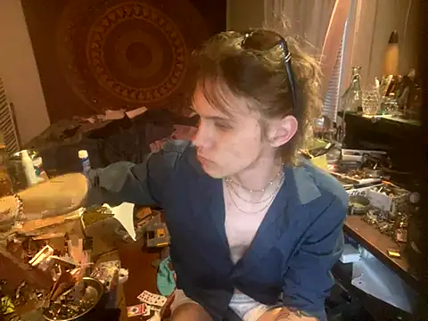 XanderOzzz online show from 09-24-25, 12:08